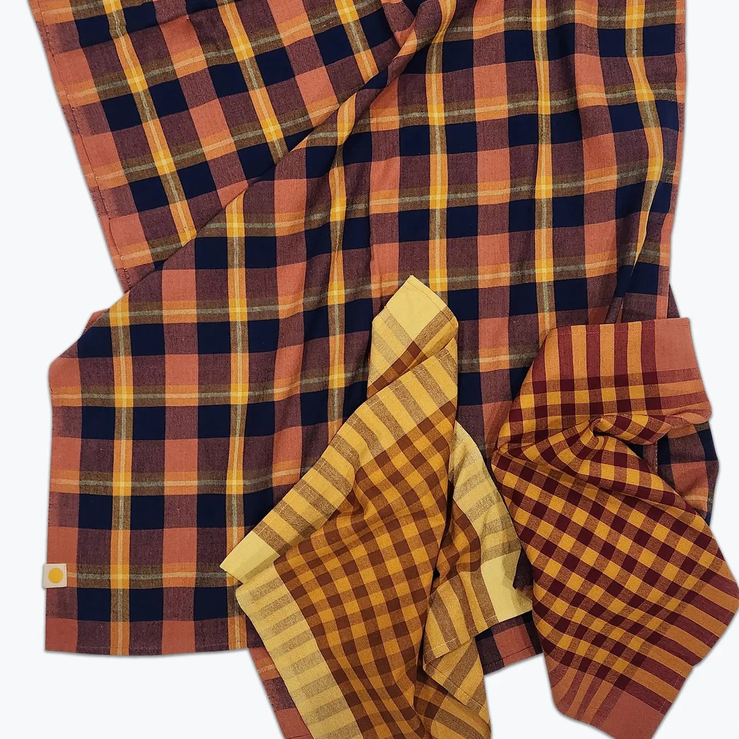 All Roads Charleston Plaid Tablecloth - Thumbnail 3