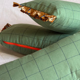 The Classic Lumbar with Frill Edge